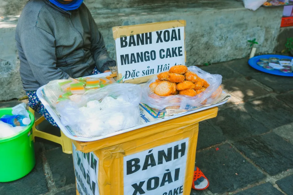 Bàn ăn gia đình